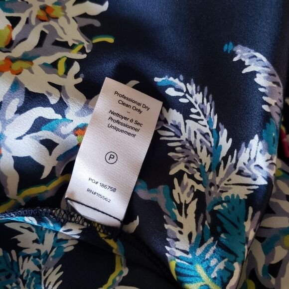 Cinq a Sept Silk Juliet Floral Print Blue Multi Color Blouse Women's Size Small - Picture 10 of 11